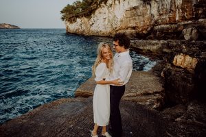 Mallorca engagement photographer Cala Lombards Santanyi
