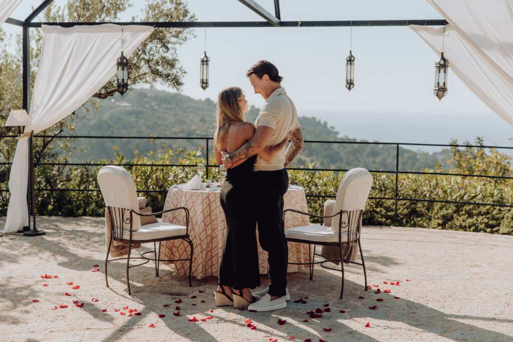 La Residencia surprise proposal
